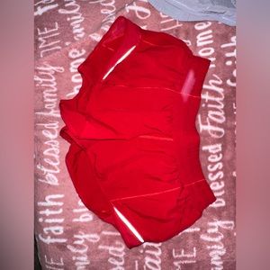 LULULEMON SIZE 10 2.5” HOTTY HOT SHORTS COLOR DARK RED
